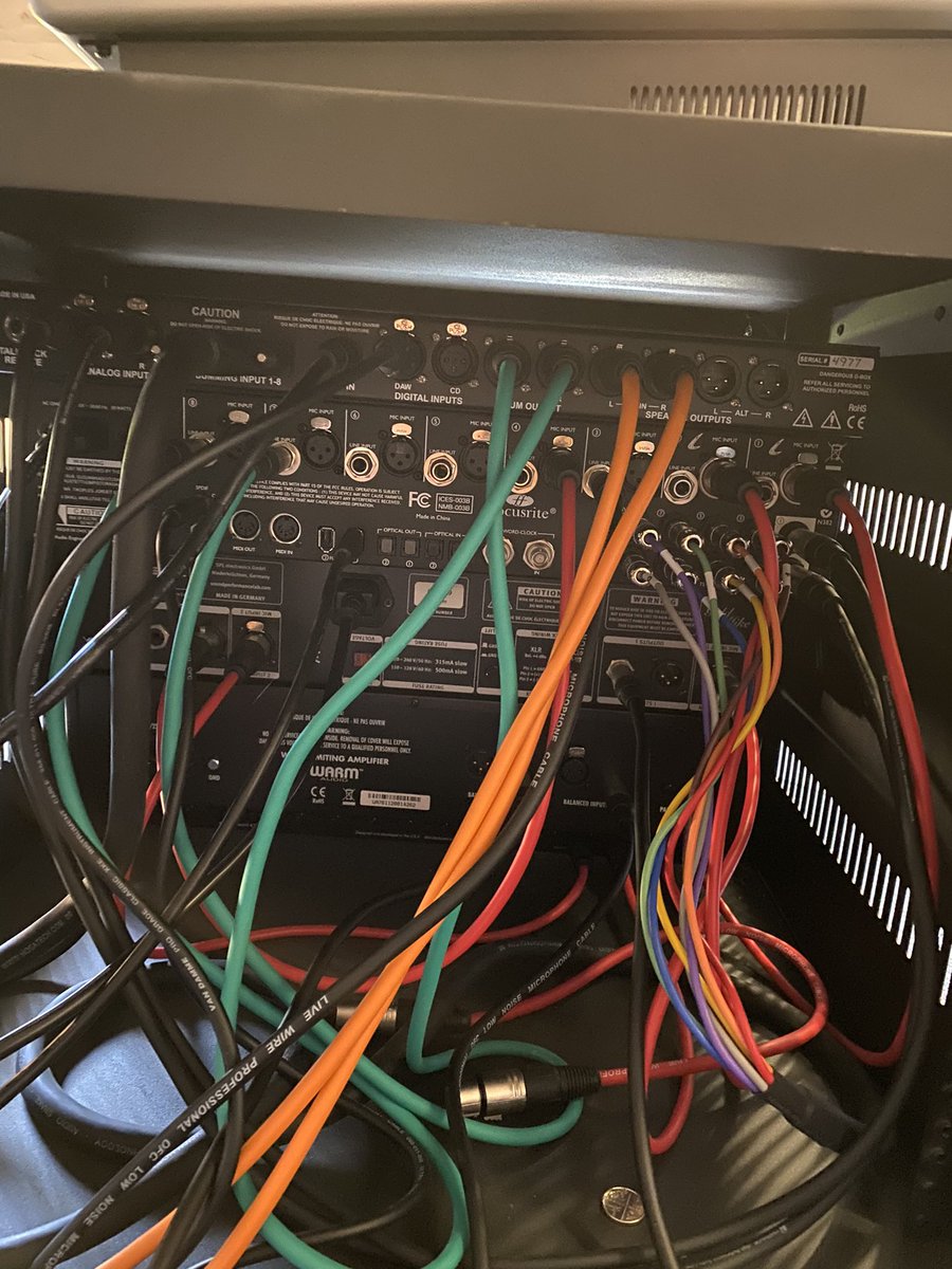 An upgrade is coming to the studio very soon, and I’ll have loads more cables to hook up. 😁⚡️🙌🏻💯

What gear are you guys currently working with? 

#musicstudio #outboardgear #recording #recordingstudio #homestudio