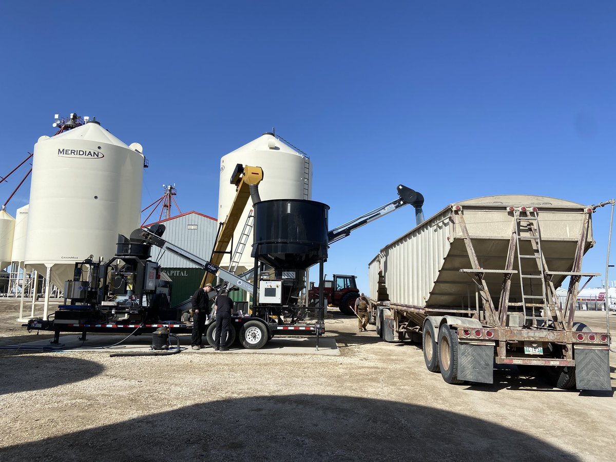 First load of 2021 went out of the Bulk Seed Plant in Marquette on Tuesday!