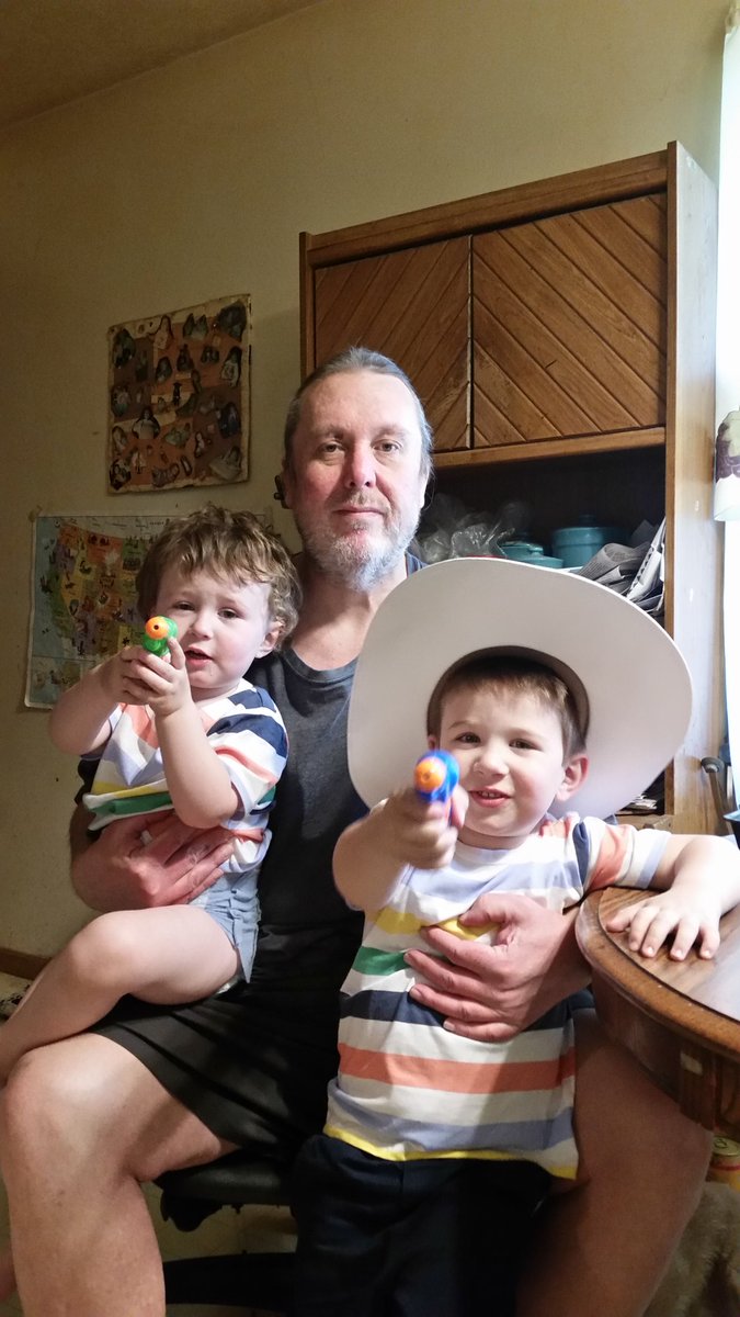 SpoogyMcQ's tweet photo. @MolotovGirl They are good. Thank you. My grandsons seem to be a little hostile though. https://t.co/TFCFBzCJMQ