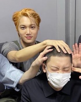 nini sending his hyung off before the enlistment day 🥺