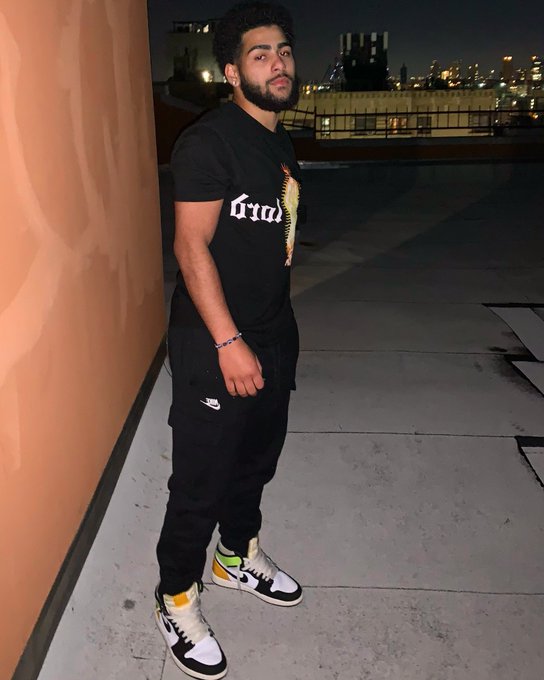 Watch gorillaglue327's leaked NSFW photo on TwXstars