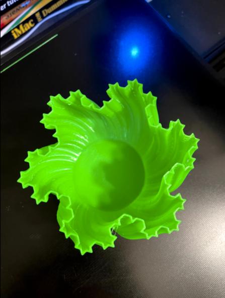 Q: Why choose TPU filament?

A: You may have difficulties in printing with TPU filament. But it will absolutely surprise you in some ways.
#SUNLU #3DPrinting #TPUfilament