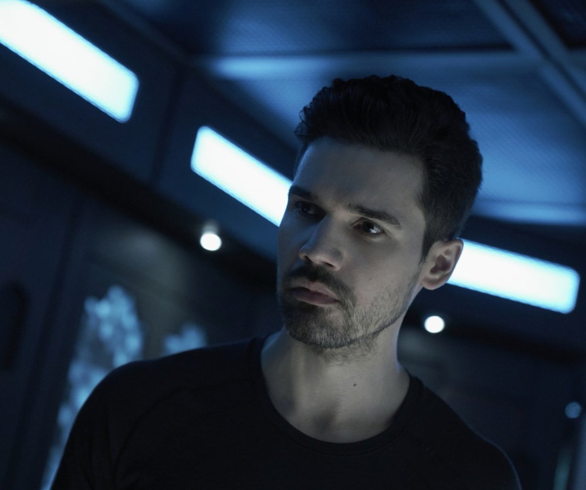the expanse characters buying pads, a thread