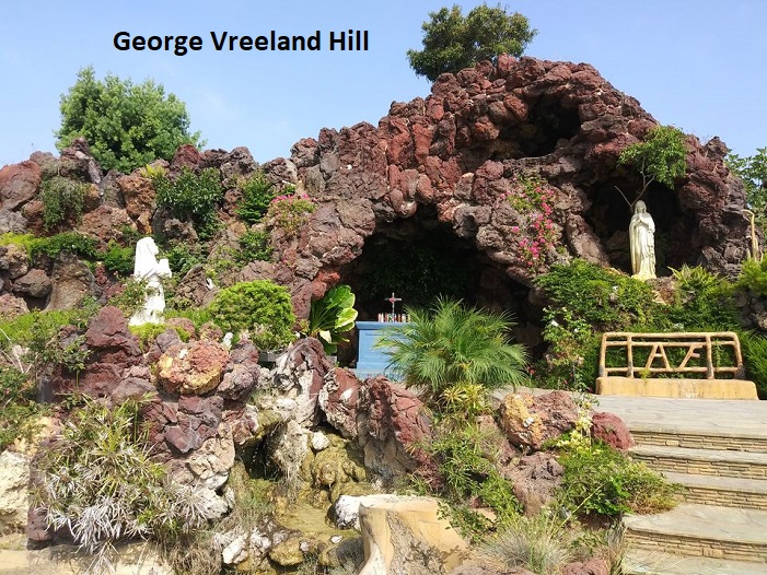georgevhill's tweet photo. Holy Cross Cemetery in Culver City, California. 
Photo by, George Vreeland Hill 
 #GeorgeVreelandHill #HolyCrossCemetery #SharonTate https://t.co/tyh3mladNg