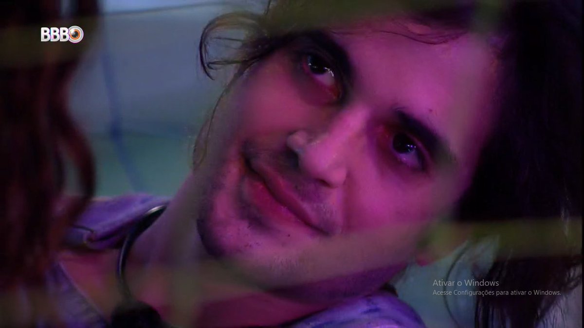 _impriscila's tweet image. "a gente só entrou aqui porque tivemos a coragem de aceitar que não somos perfeitos"
- Fiuk