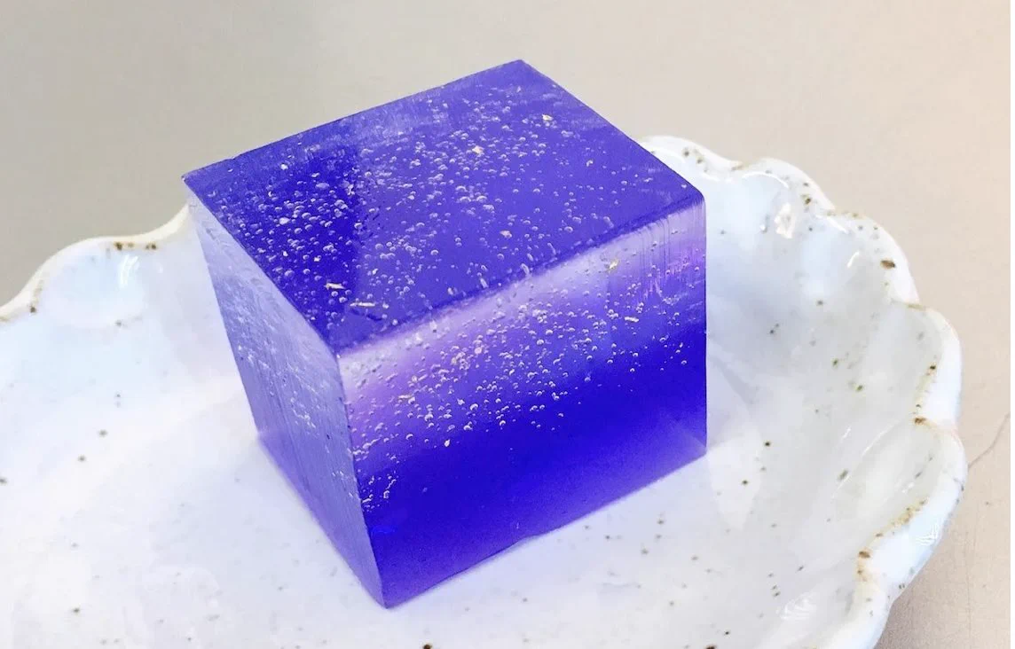 山形の「星降る夜に」っていう和菓子が美しすぎる！ぜひ食べてほしい！