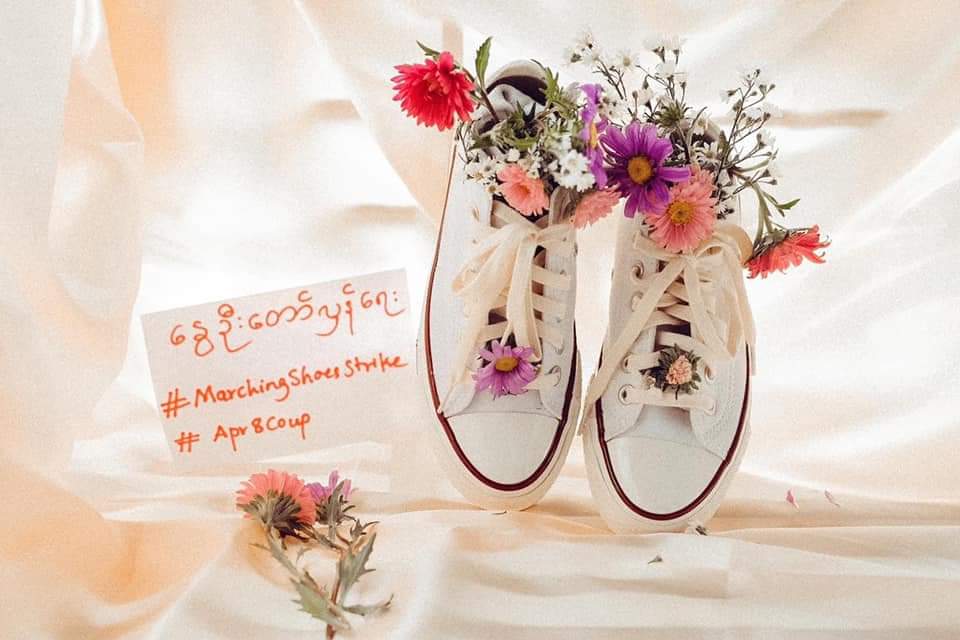 wutt_pwint's tweet photo. Flowers bloom every step of the way. We’ve already lost over 500 heroes but their spirits live through us. We will continue to march on and fight for our freedom until we win.

IN HONOR OF OUR HEROES.
#MarchingShoesStrike #WhatsHappeningInMyanmar
#Apr8Coup https://t.co/afYK53nGR0