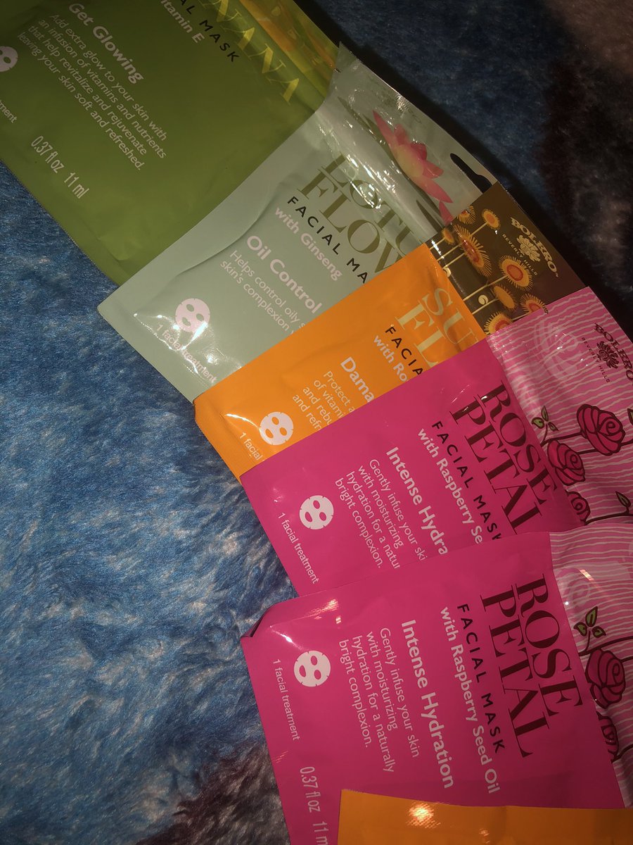 Sunshines_Gifts's tweet image. RT for RT? I have a small business for spend the night bags mostly hygiene based but if you would like PJ’s I could definitely work something out for you until I get my own line. Check out my page for more info. and pictures #smallbusiness #BlackOwnedBusiness #businessthread #ad