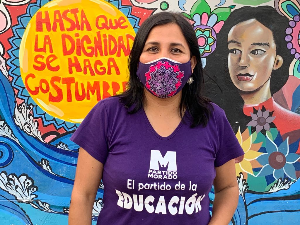 FlorPabloMedina's tweet photo. Va llegando al final mi primera campaña política. Decidí hacer política porque deseo un Perú unido, sin corrupción y sin pobreza. Estas elecciones son trascendentales para superar la pandemia y garantizar el bienestar de las próximas generaciones, hay mucho en riesgo #VotaMorado https://t.co/9HXwj7ngNk