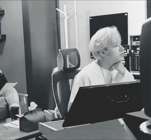 Hanielino's tweet photo. You're in love with Producer Bangchan! 😌 https://t.co/Sr0KKo7OXX