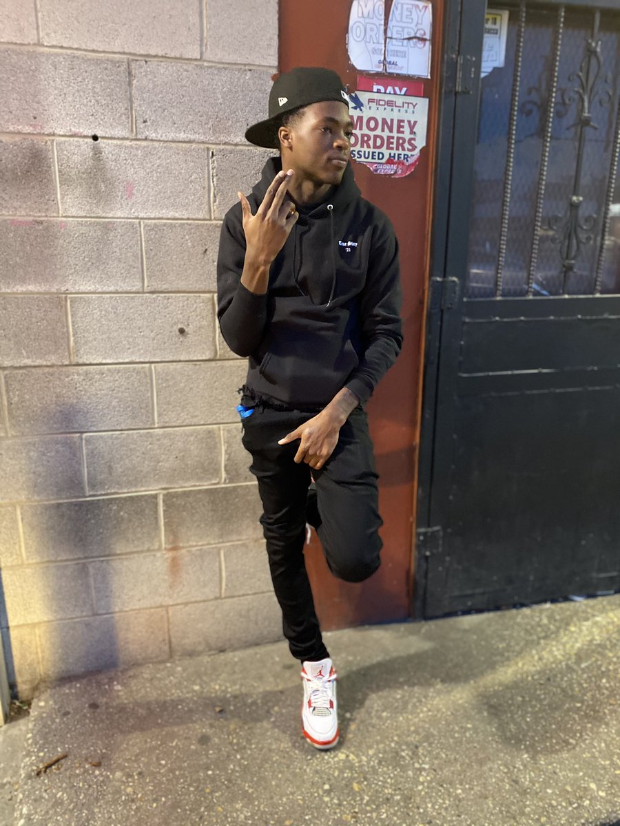4_freebandz's tweet photo. Project Baby 🍼 🏚 #Freethagang #Ymc4l https://t.co/UzmI9eAduv