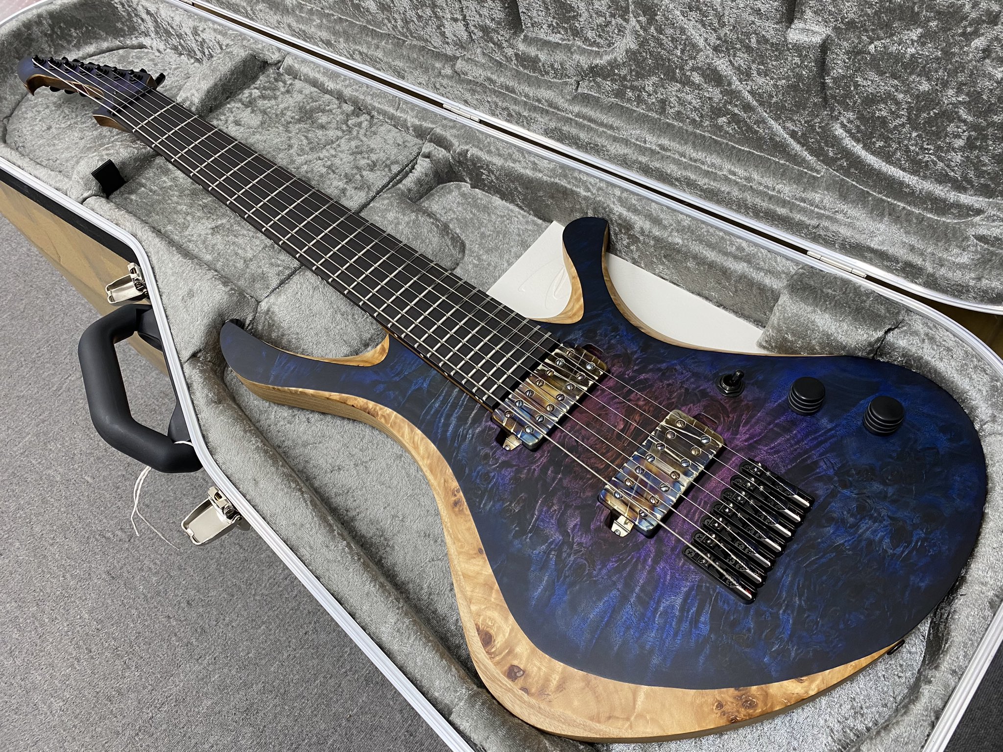 Skervesen Swan 7 FF 7-String Fanned Fret Electric Guitar, Quilted