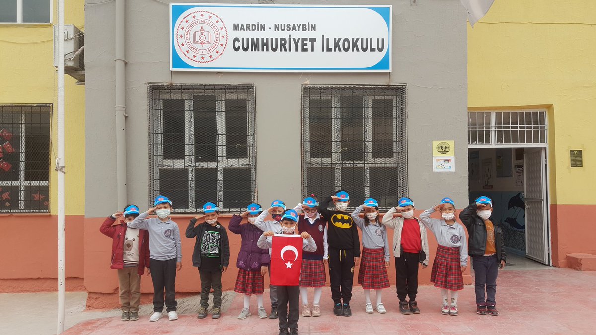 zozan's tweet photo. Türk Polis Teşkilatının 176.kuruluş yıldönümü kutlu olsun

#PolisHaftasıKutluOlsun
@nusaybin_mem
@nusaybincumhur https://t.co/C312fOGykq