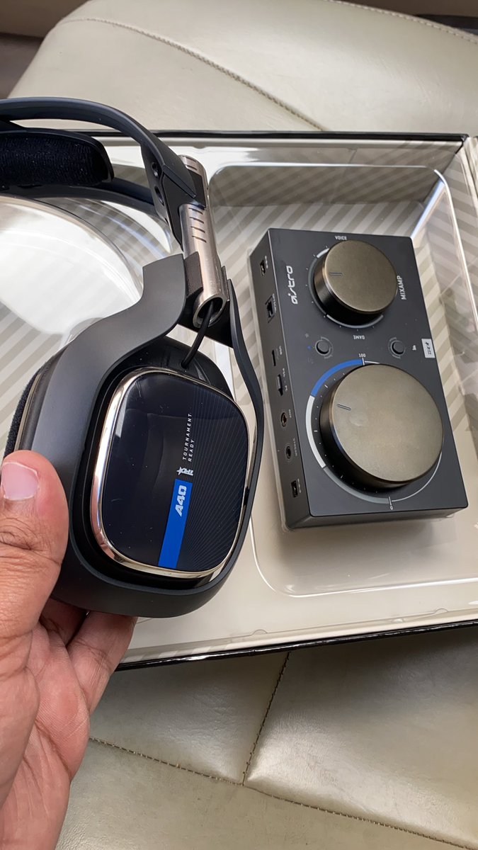 عسَّاف tweet media