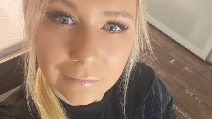 Ab in den Donnerstag 💋 https://t.co/1cg2XZqY0B