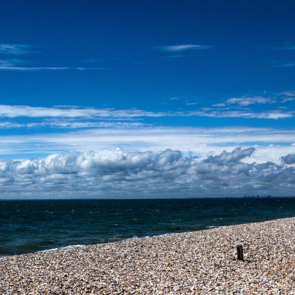 RadioAndrewE's tweet image. Summer: colours, reflections and shadows (31/7-12/8/20)

1) Bracklesham Bay, East Sussex
2) Headingley, Leeds
3) Bracklesham Bay
4) Barmouth Bridge, Gwynedd

#summer2020 #shadow #reflection #lightandshadow #brackleshambay #headingley #leeds #barmouth #barmouthbridge #clouds