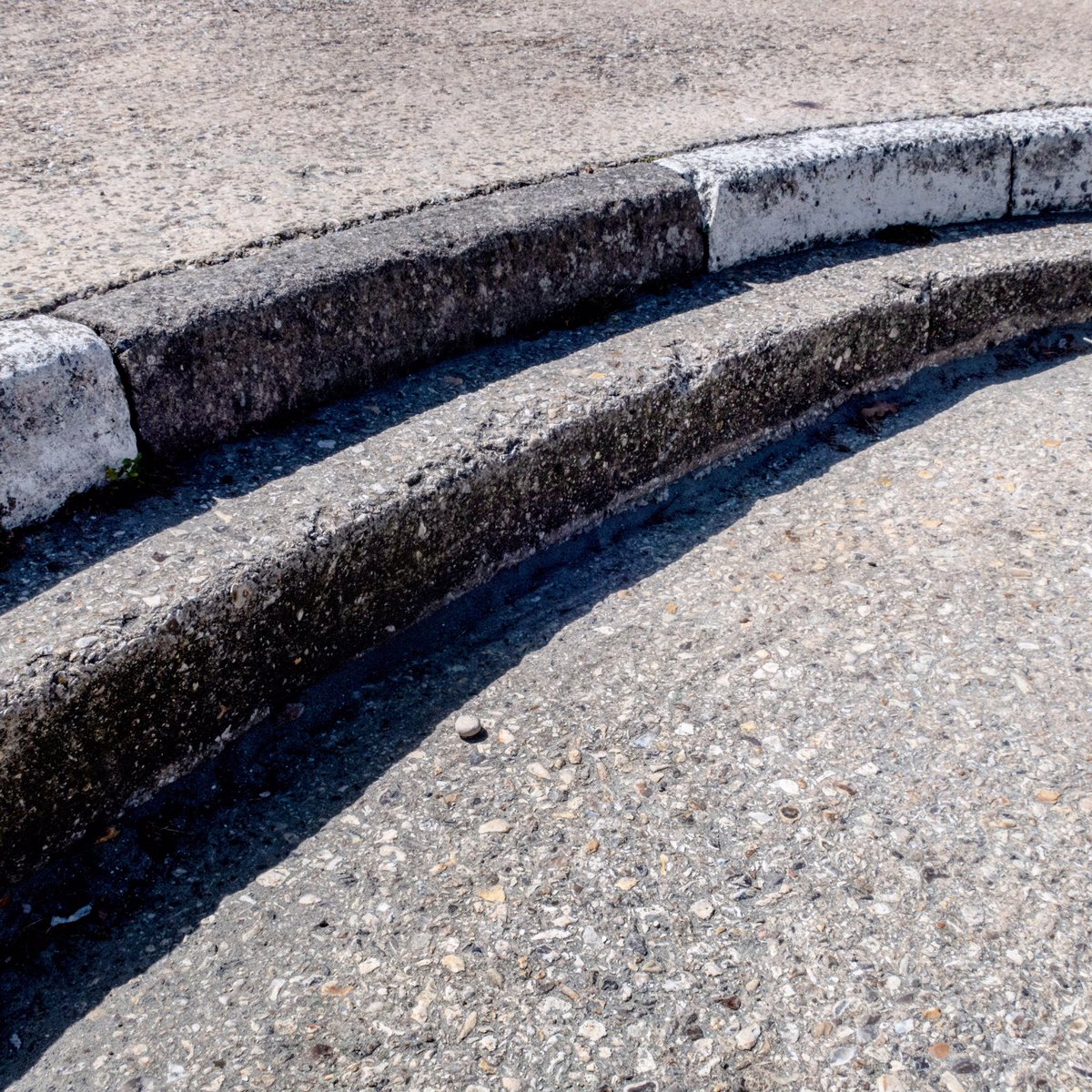 RadioAndrewE's tweet image. Summer: colours, reflections and shadows (31/7-12/8/20)

1) Bracklesham Bay, East Sussex
2) Headingley, Leeds
3) Bracklesham Bay
4) Barmouth Bridge, Gwynedd

#summer2020 #shadow #reflection #lightandshadow #brackleshambay #headingley #leeds #barmouth #barmouthbridge #clouds