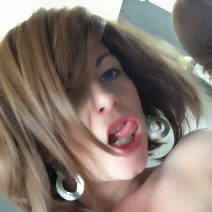 Bonne journ&eacute;e &agrave; tous ;) https://t.co/G0oDPcIUGk<a href="/tag/vendrediseins"class="tags"><span>#vendrediseins</span></a>