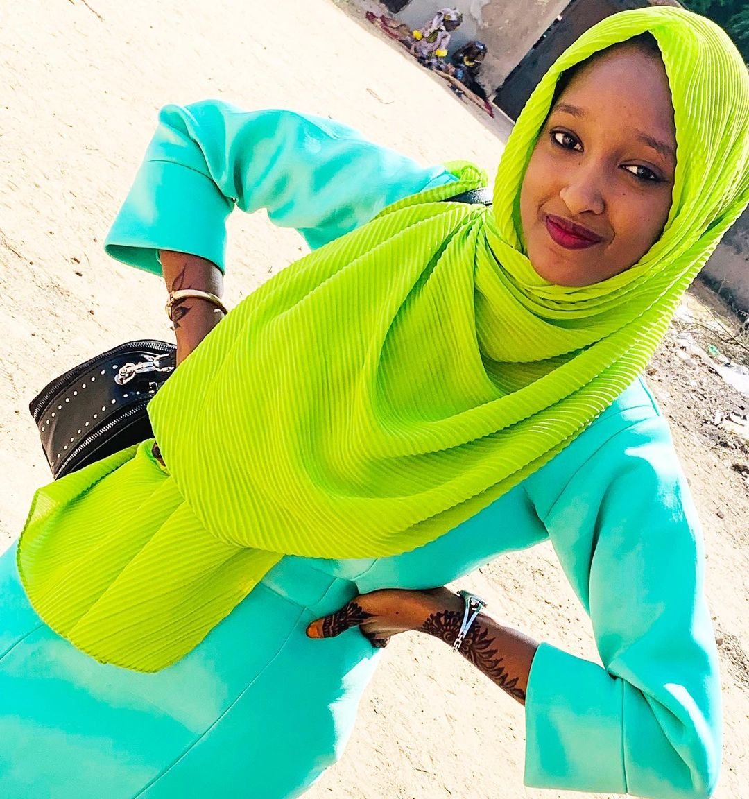 I can't hide my feelings anymore, please pray for me, I need a husband😢. I'm from Gombe state. 🌹🙏
