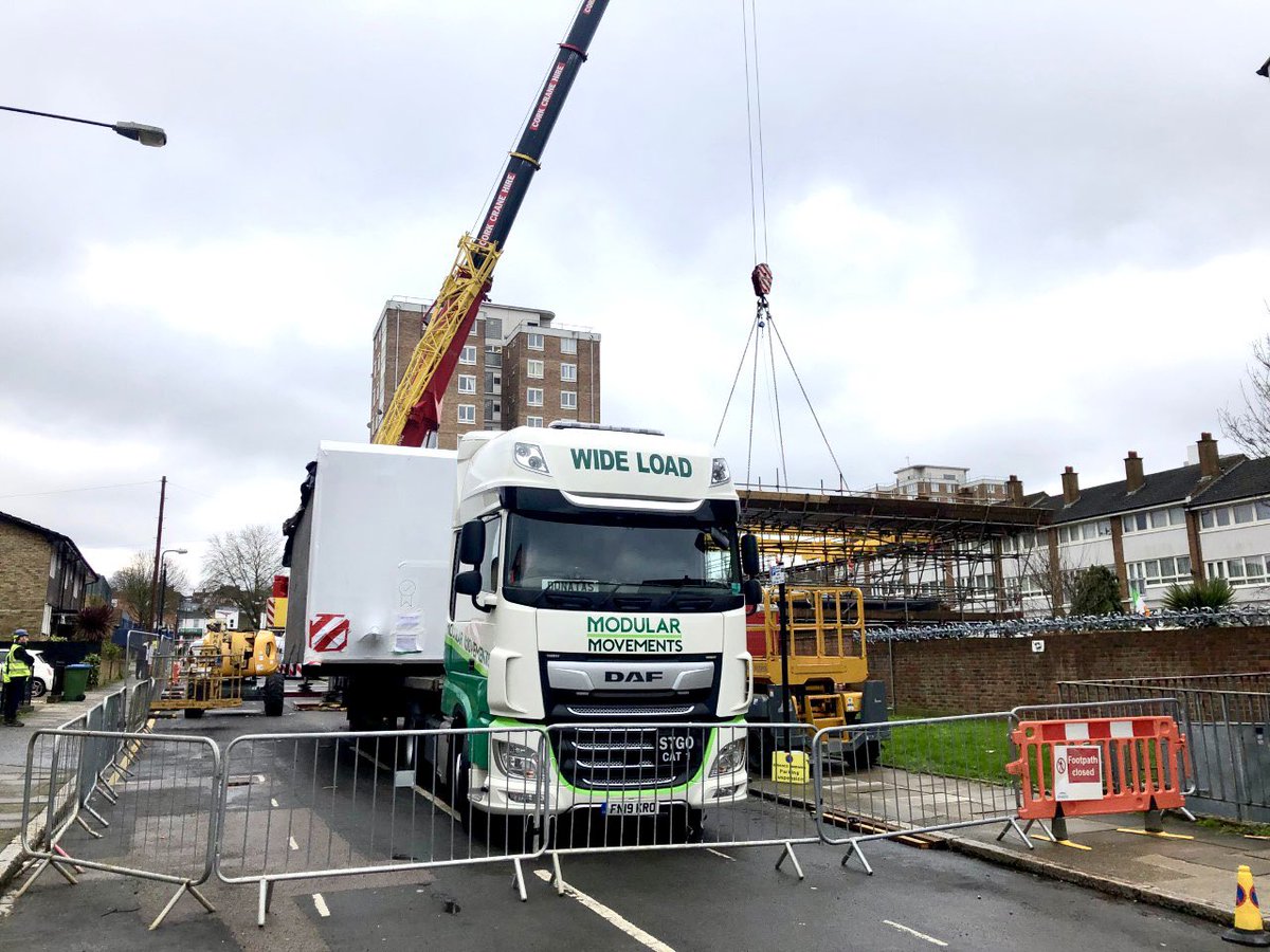 ModularMovement's tweet image. Delighted to be able to work on projects such as these Modular Housing delivered to Greenwich. Many months of work to deliver these 5m wide houses safely. 🦺
MMC mean less disruption to local residents with speeded up delivery whilst reducing carbon footprint.🌎
#abnormalloads