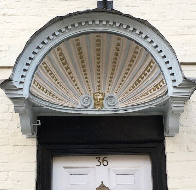 Seashells not on the seashore. Of that we're sure. Thanks for sharing Philip Wilkinson ✍️ of "The English Buildings Book" 👉bit.ly/3rKIUYq #doors #architects #buildings