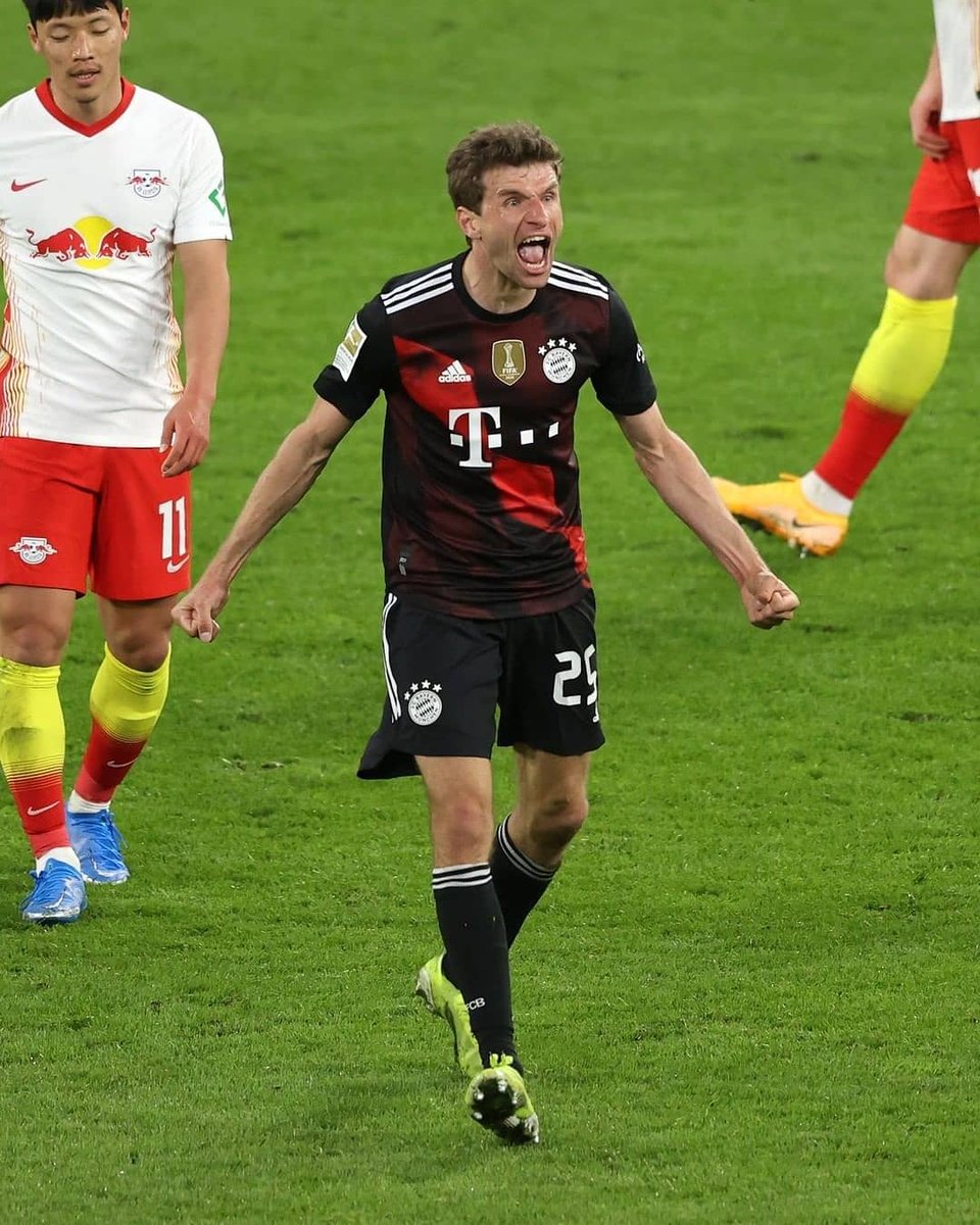 Bayernkerala's tweet image. #Samepassion 🔴⚪

There is no place for gender discrimination anywhere. #SamePassion
@amandailestedt
@esmuellert_

@FCBayern  @iMiaSanMia  @FCBfrauen