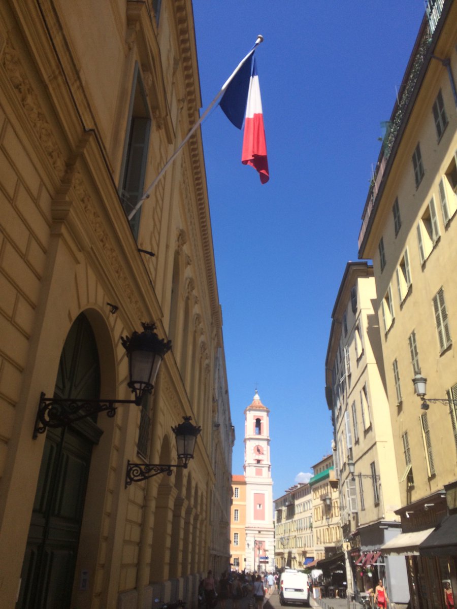 Blue skies are returning to Nice - Hold Fast everyone ❤️
#stayyna #ILoveNice #Nice06 #Holidayrentals #Niceholidayhomes #PropertyManagement #HolidayHome #Booking #PropertyRental #Enquiry #BookNow #France #CotedAzur #ExclusiveProperties #Luxury