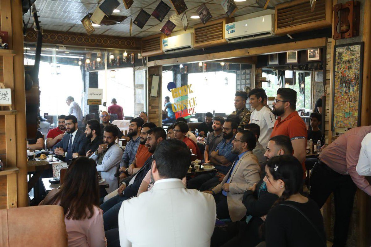 تشرفت بإدارة أمسية توقيع ثلاثة كتب لنخبة من #الشباب (نكتل الكعبي وريفان التميمي وأحمد البدري) في ملتقى #گهوة و #كتاب، برعاية مجلس #المرأة القيادية لـ #وعي <a href="/WaeyIraq/">حركة وعي الوطنية</a>