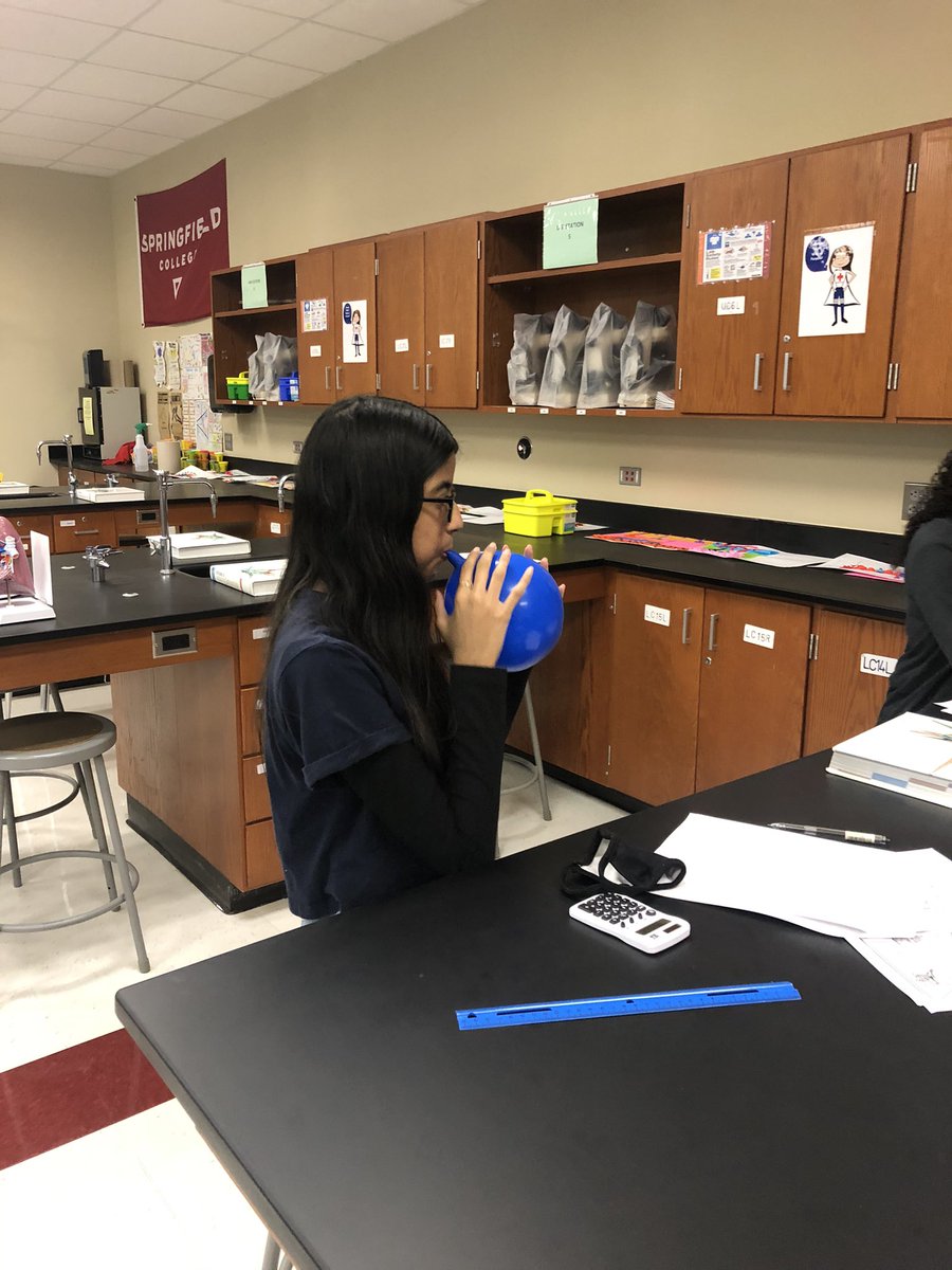 kellymreece's tweet photo. Part 2 It’s not all “hot air” in this classroom! Anatomy and Physiology Honor students utilize their geometry skills to evaluate their lung volumes and lung capacities! @CTENCISD #PHSSpartanslearn @PorterSpartans https://t.co/h3Ht480QT8