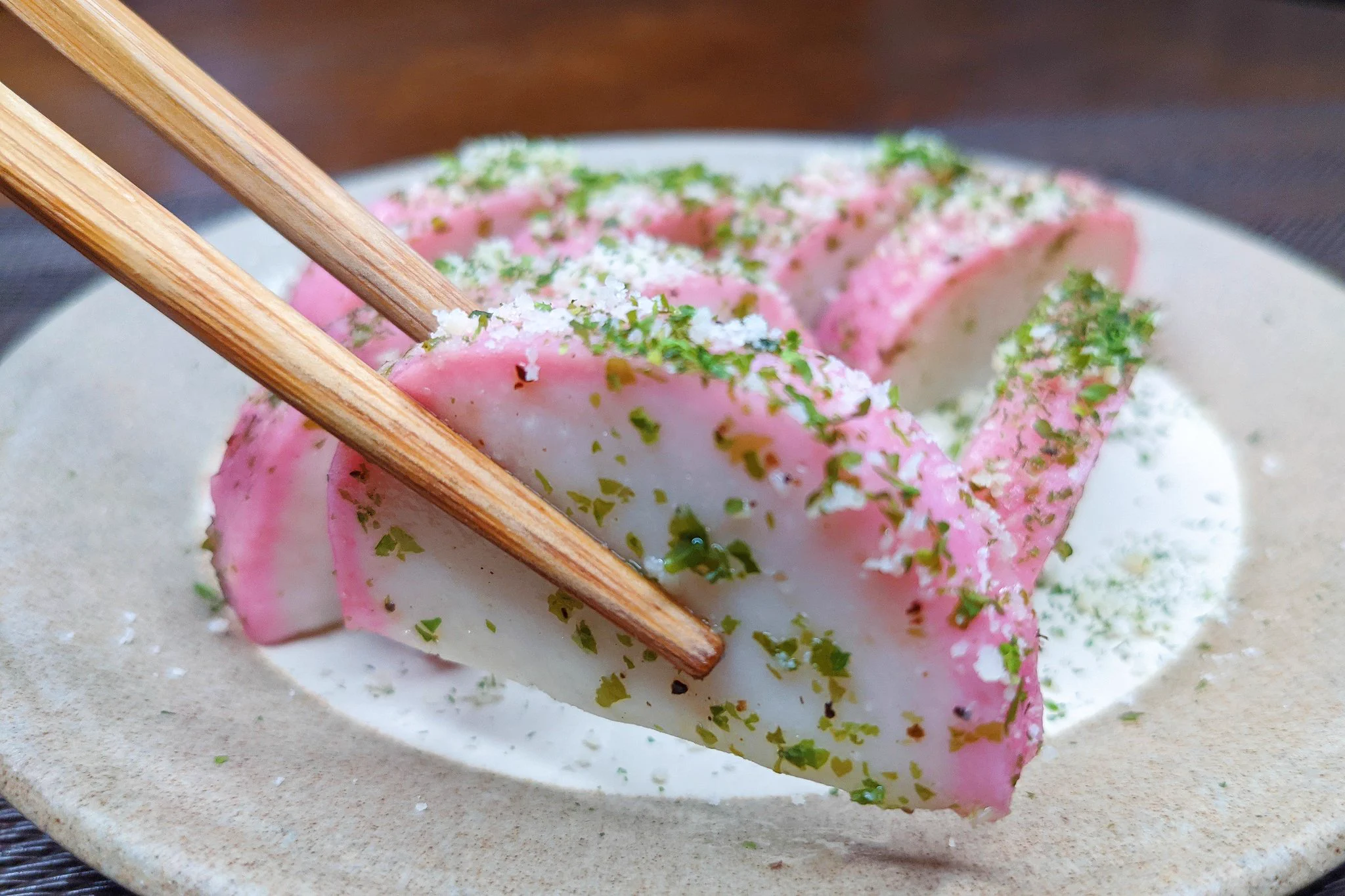 かまぼこが美味しいおつまみに大変身！電子レンジで簡単に作れる、かまぼこレシピ！