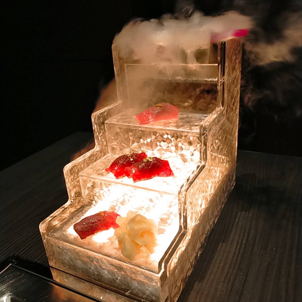 藤沢里菜 今日の対局後 星合さんにめちゃくちゃ美味しい焼肉をご馳走してもらいました これは昇段祝いではなく 昨年9月の 藤沢の誕生日祝いです笑 遅い