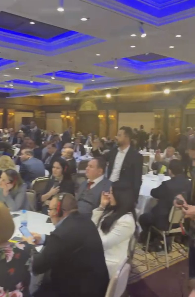 Yalanlar
Savaş var gidemeyiz
Dönersem güvende değilim,işkence görürüm
Orada devlet yok,her taraf yıkıldı

Doğrular
30 ülkeden 400 işadamı ticaret yapmak için Şam’daki 2 günlük ticaret fuarına katıldı

Gerçek
Mülteci meselesi yardım boyutunu çoktan aştı
#SuriyelilerSuriyeye ARTIK