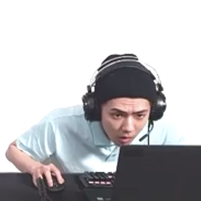 SHlXUNN's tweet photo. @muIanbabe HUH? https://t.co/Wyk1HicIVb