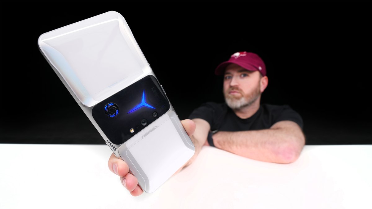 Lenovo Legion Phone Duel 2 Unboxing… youtu.be/aUYW4DyUJNk