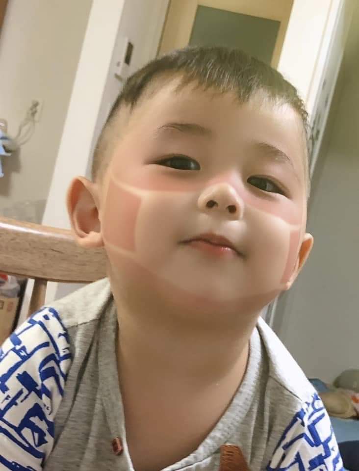 bermphuket's tweet photo. น้องไปทะเลมา น่าร๊ากกก https://t.co/GxNWKCgil9