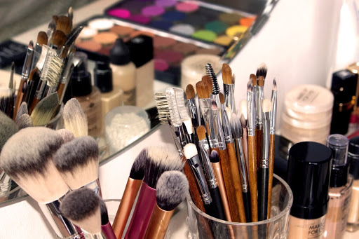 ¿ Quieres aprender a maquillar? EPM te espera, matriculas abiertas.