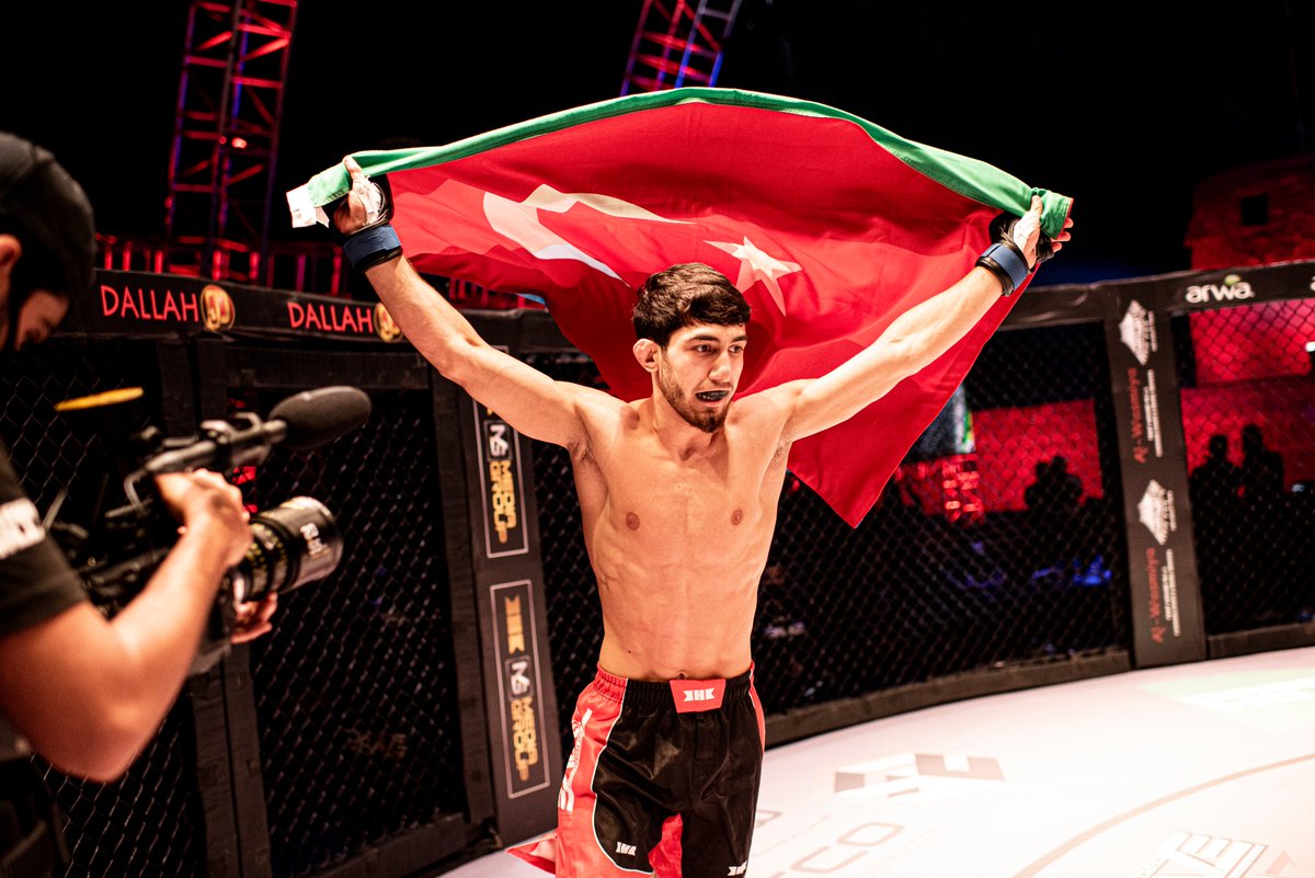 bravemmaf's tweet photo. Moments after landing an illegal knee, Ali Guliev scores TKO finish at BRAVE CF 47. 

Read more about #AsianDomination at https://t.co/OmJTcJigPL https://t.co/JXdmwoxSLd