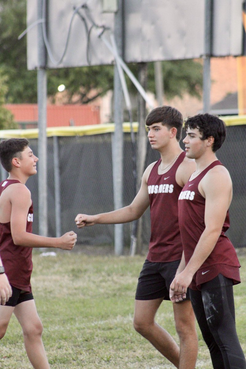 brettangief's tweet photo. This has been such a fun Track and Field season. Beau tried the Javelin for this first time and has done very well. Districts will be next week. Only 49 days until graduation👨🏻🎓#frazier6 #beausca2021 #makepaproud https://t.co/8zM8EjhnCq