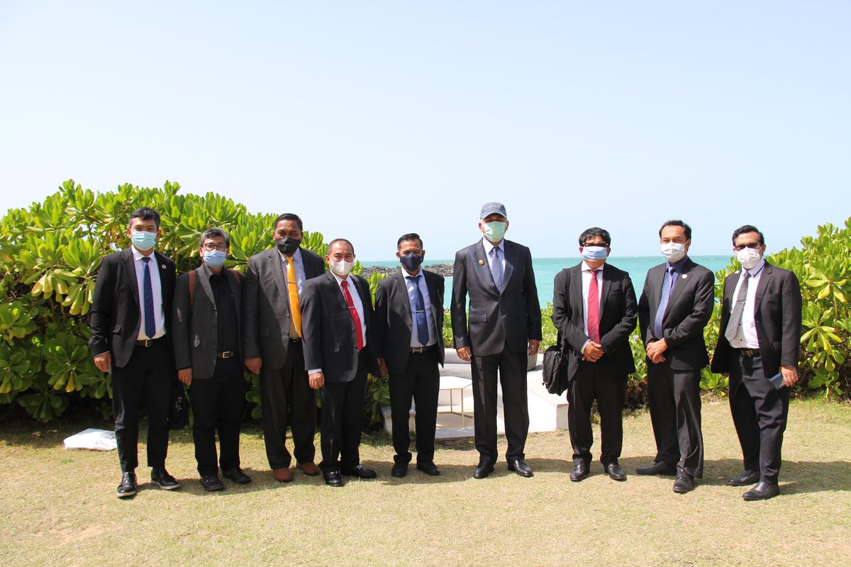 IIPC_AD's tweet photo. It was an honor to meet the Governor of Aceh @niriansyah and the delegation in their business visit to #UAE in the context of the #UAEInvestment plan in tourism sector. The Governor met with Murban Energy that planning to invest in Banyak Island https://t.co/HYSIh0YDce