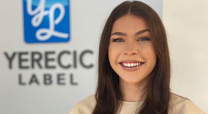 LabelsNLabeling's tweet photo. FOCUS ON: YOUNG MANAGERS

L&amp;L's online editor Jordan Hart discusses the importance of developing a younger, integrated workforce with Elizabeth Yerecic, key account manager at @YerecicLabel : https://t.co/dvUC0CEx6b
#LabelSociety #LabelMarket #Labels #LabelIndustry #YoungManagers https://t.co/FEXvhmUhff