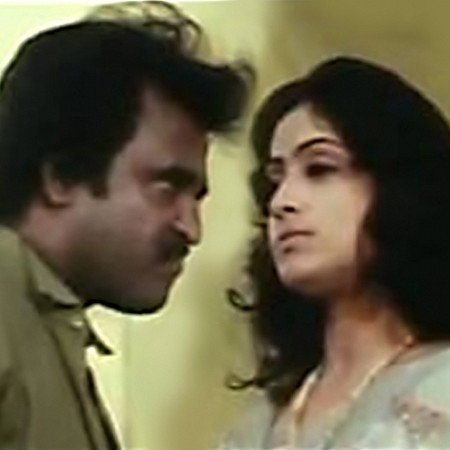 Here's a thread of normalized things in tamizh cinema which in no way is normal at all! Female leads/Villainesses who are given those roles only to make them psychotic so that hero can have a chance to slap/abuse them, in other words to showcase HEROISM  https://twitter.com/apisha2000/status/1380008570633261060