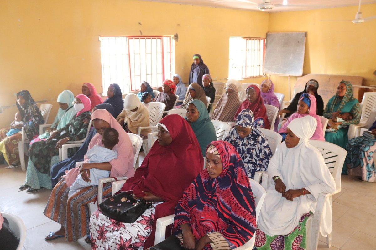 PeaceInitiativ2's tweet photo. April 2021 @PeaceInitiativ2 Women for Peace and Empowerment Monthly meeting in Kano, Nigeria.
#PeaceWorksBetter #PeaceInOurCities https://t.co/nSuvHEn0Z0