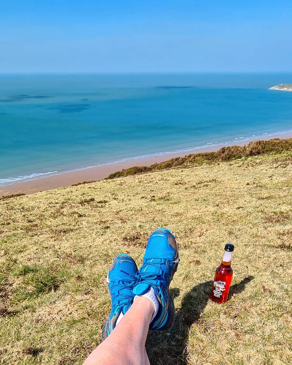 WildseaFruit's tweet photo. Nothing like a rewarding view and a refreshing Wildsea Raspberry Splash to cool down after a run up here!

#wildseanorthdevon #wildseadrinks #devon #northdevon #devondrinks #woolacombe #putsborough #croydebay #mortepoint #baggypoint #trailrun #trails #running #swcoastpath https://t.co/vBNXXV81ar