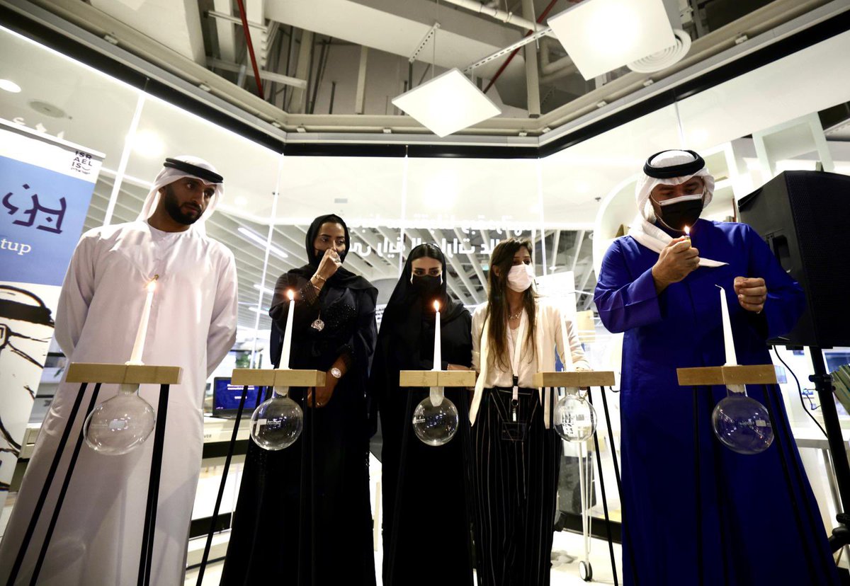IdoDaniel's tweet photo. More from Dubai: Israelis and Emiratis light six candles in memory of six million Jews murdered in the #Holocaust.
Peace out of mutual respect and tolerance.
Thank you #UAE 🇮🇱🇦🇪
#HolocaustRemembranceDay #HolocaustMemorialDay #cousins_meetup https://t.co/eFKV1525fq