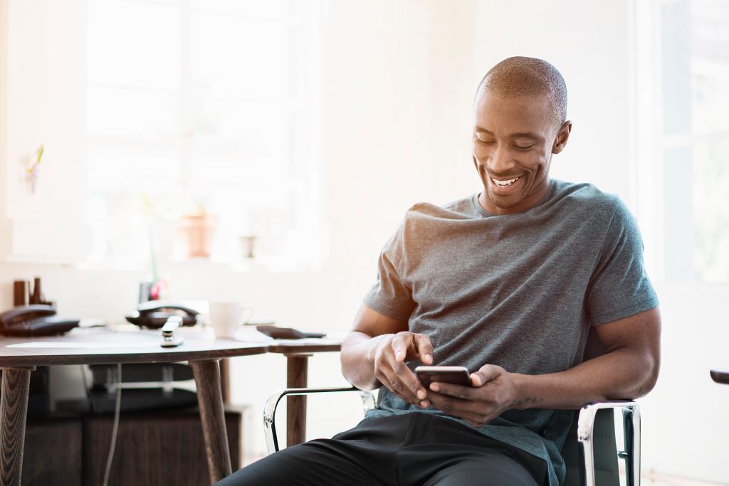 With more people shopping online than ever before, how you pay matters. Check out our top tips for keeping your payments safe when shopping online. #HowYouPayMatters vi.sa/3fTIrAi