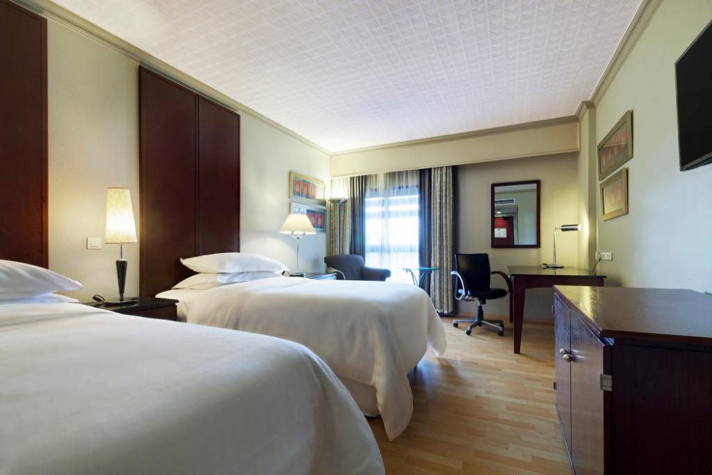 SheratonLagos's tweet image. We&apos;re welcoming you back to business with special rates when you book 10 or more rooms with us.

Book us now at sher.at/6173HoUef

#welcomebackoffer #hotellife #hotelroom #luxuryhotels #hotelliving #hotelstay #sheratonlagos  #hotelfun #lagos #nigerianhotels #marriottintlmea