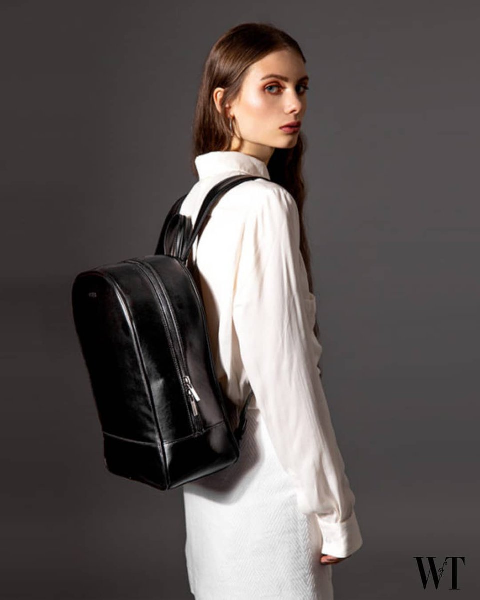 CROSSING BOUNDARIES 〰️
-

Designed for short business trips, city breaks, or weekends away, the Nieuw-West is Osier’s most accommodating bag.
-
wardrobeoftomorrow.com
-
#sustainabledesigners #slowfashiondesigners #choosesustainable #crueltyfreefashion #wtvox #wardrobeoftomorrow