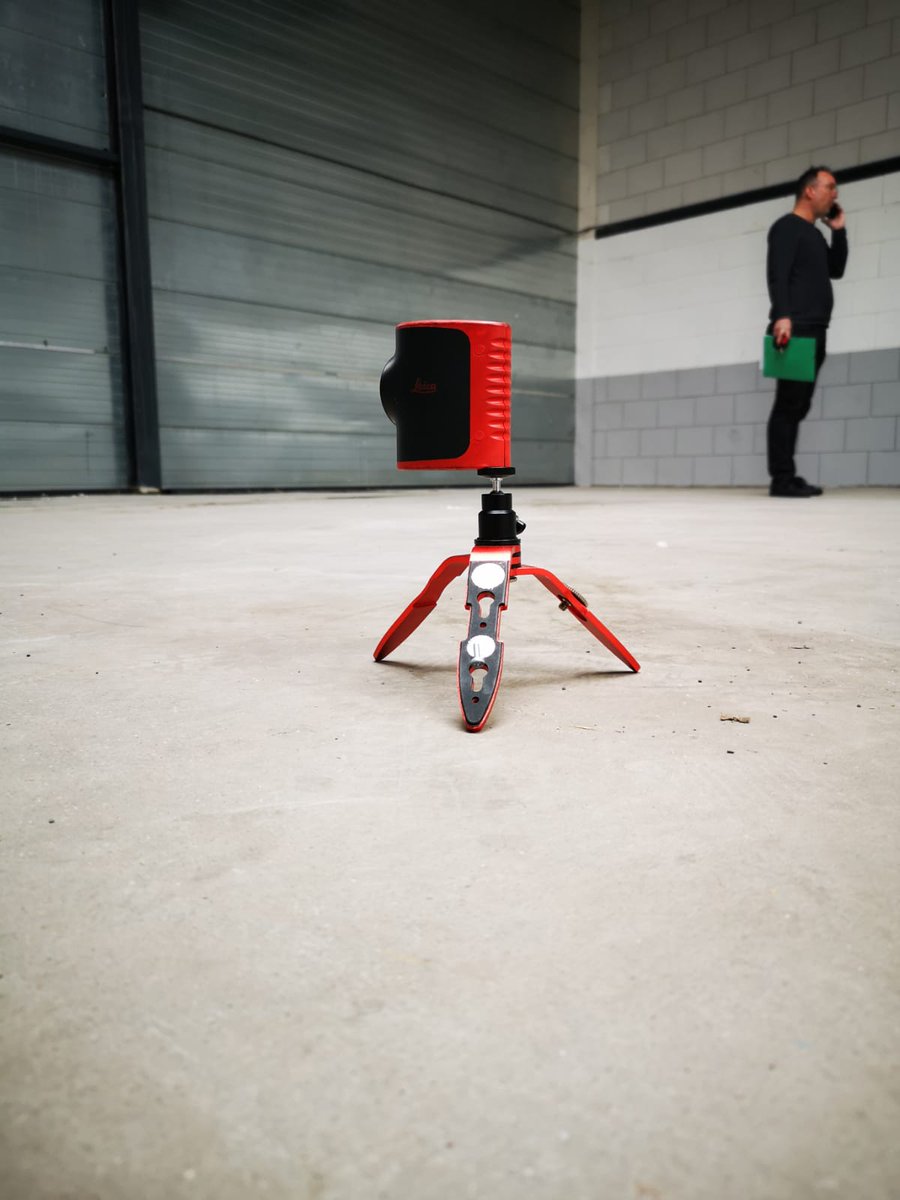 TanaruzB's tweet photo. Ohai there!
We are currently busy measuring our workshop to install the new 3d-printers.
More positive news will follow soon!
 #workshop #3dprinting #Tanaruz https://t.co/Wnt6vmD8if