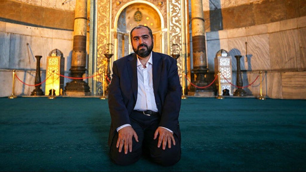 • Ayasofya Camii Baş İmamı Mehmet Boynukalın görevinden ayrılmış, Allah yolunu açık etsin çok isabetli bir karar olmuş 👏

#Ayasofya