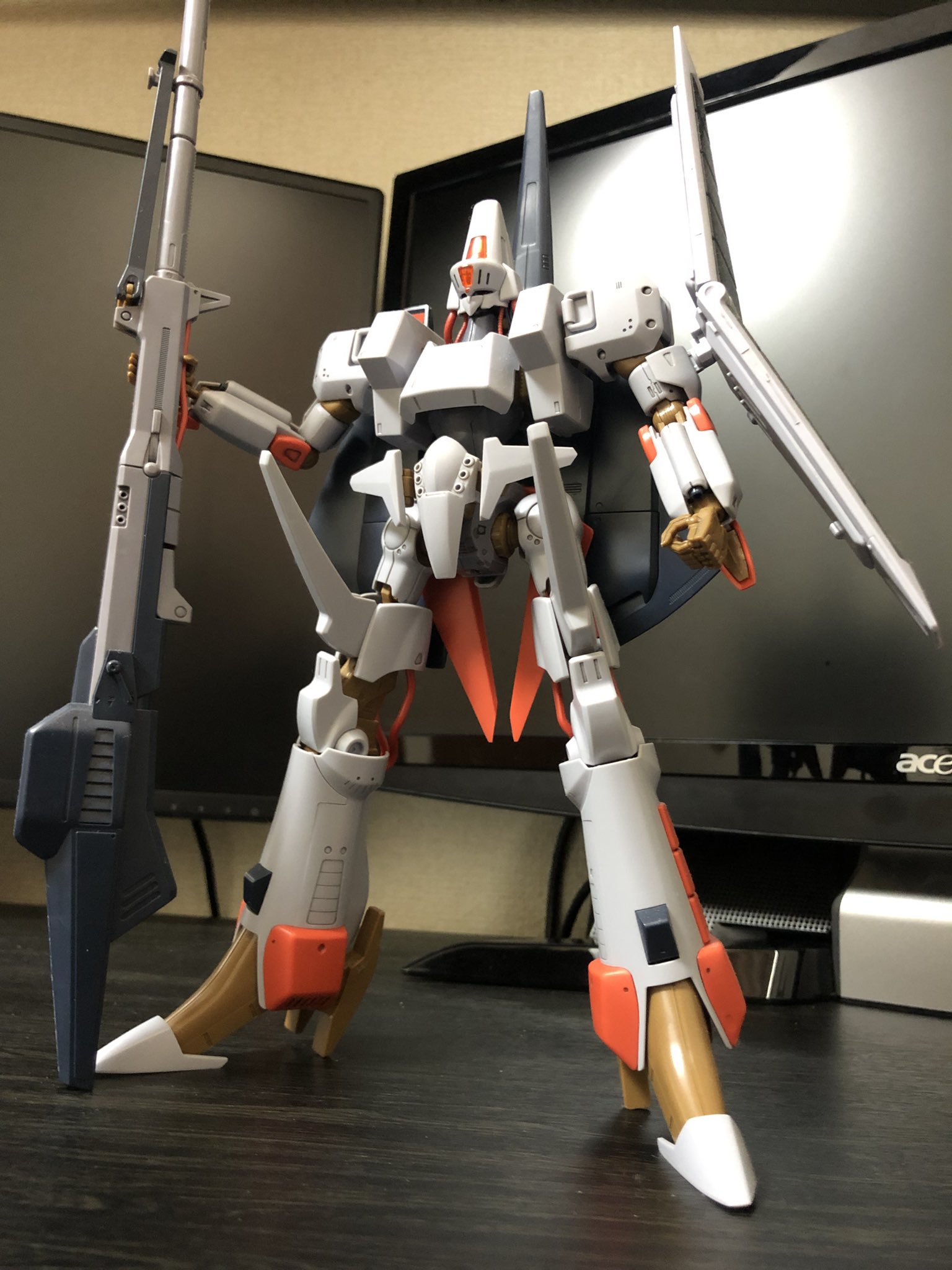ガンダムに格好いいポーズはいらないっ！ on X: 
